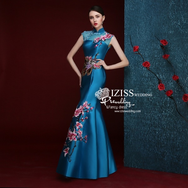 PW439- **พรีออเดอร์สีเหลือง**ชุดกี่เพ้ายาว ชุดยกน้ำชา ชุดถ่ายพรีเวดดิ้ง (prewedding dress) & ชุดแต่งงานแฟนซี (Fancy wedding dress) "ธีมสีเหลือง"