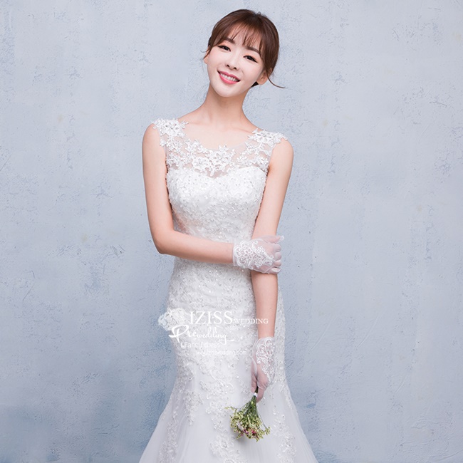 BR234 **พรีออเดอร์**ชุดแต่งงาน&ชุดเจ้าสาวแบบหางปลายาวสีขาวเกรดพรีเมี่ยม เปิดไหล่ มีแขน หรูหราน่ารัก สวยโดดเด่นไม่ซ้ำใคร