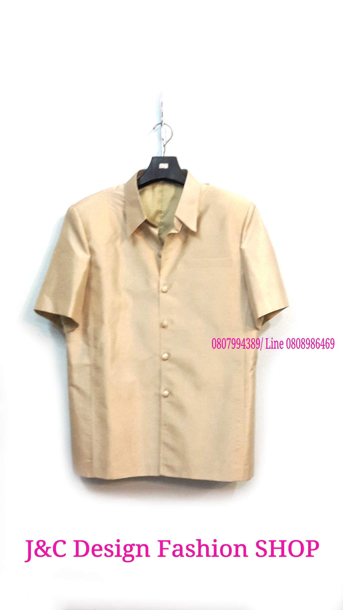 เสื้อสูทชายไหมแท้สีครีมไข่ เสื้อสูทชายไหมแท้ สูทผ้าไทยชาย ซาฟารีผ้าไทยชาย สูทผ้าไหมสีครีมไข่