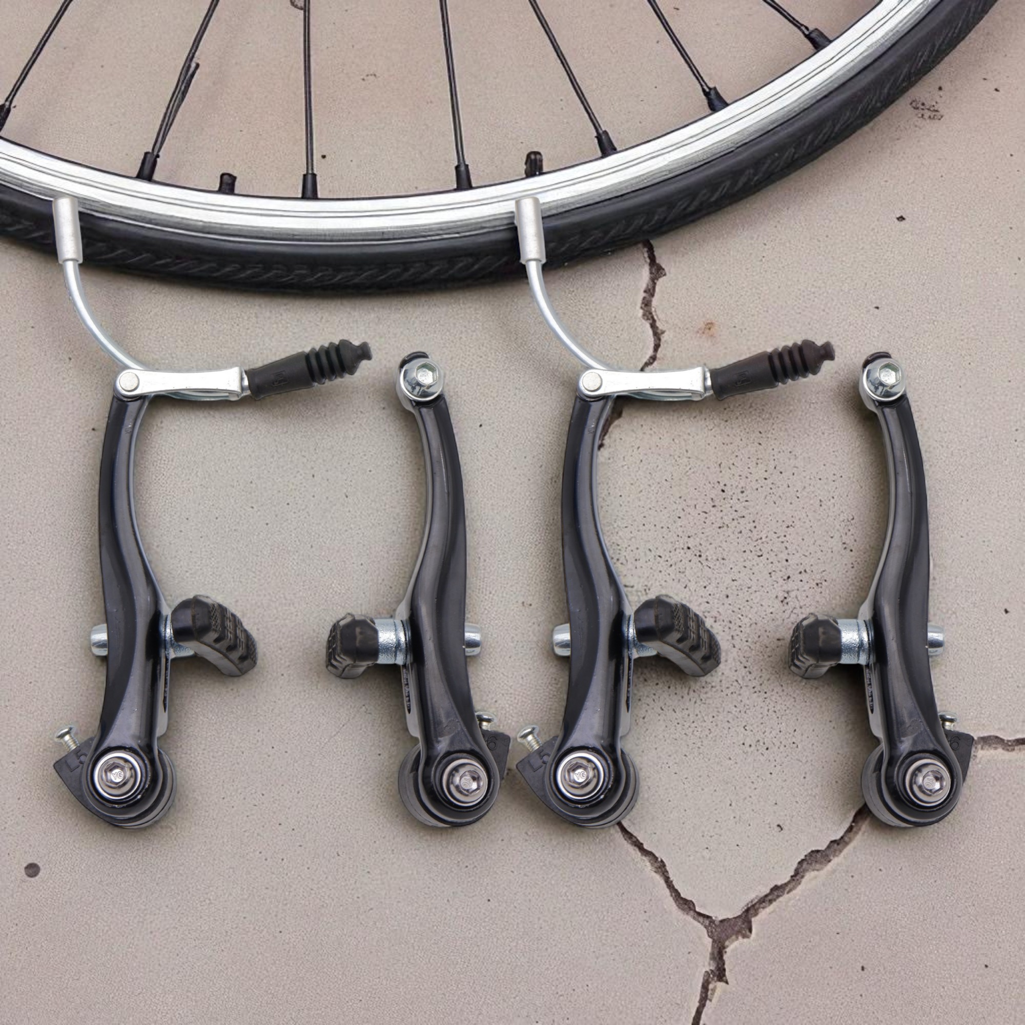 ชุดวีเบรคสำหรับจักรยาน V-BRAKES พร้อมอุปกรณ์ สีดำ/สีเงิน