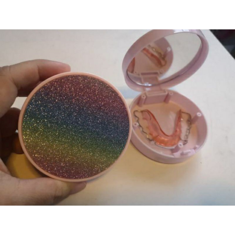 กล่องรี 🌈กล่องใส่รีเทนเนอร์วิบวับลายสายรุ้ง rainbow🌈 สวยมาก⭐ส่งไวมากคะ