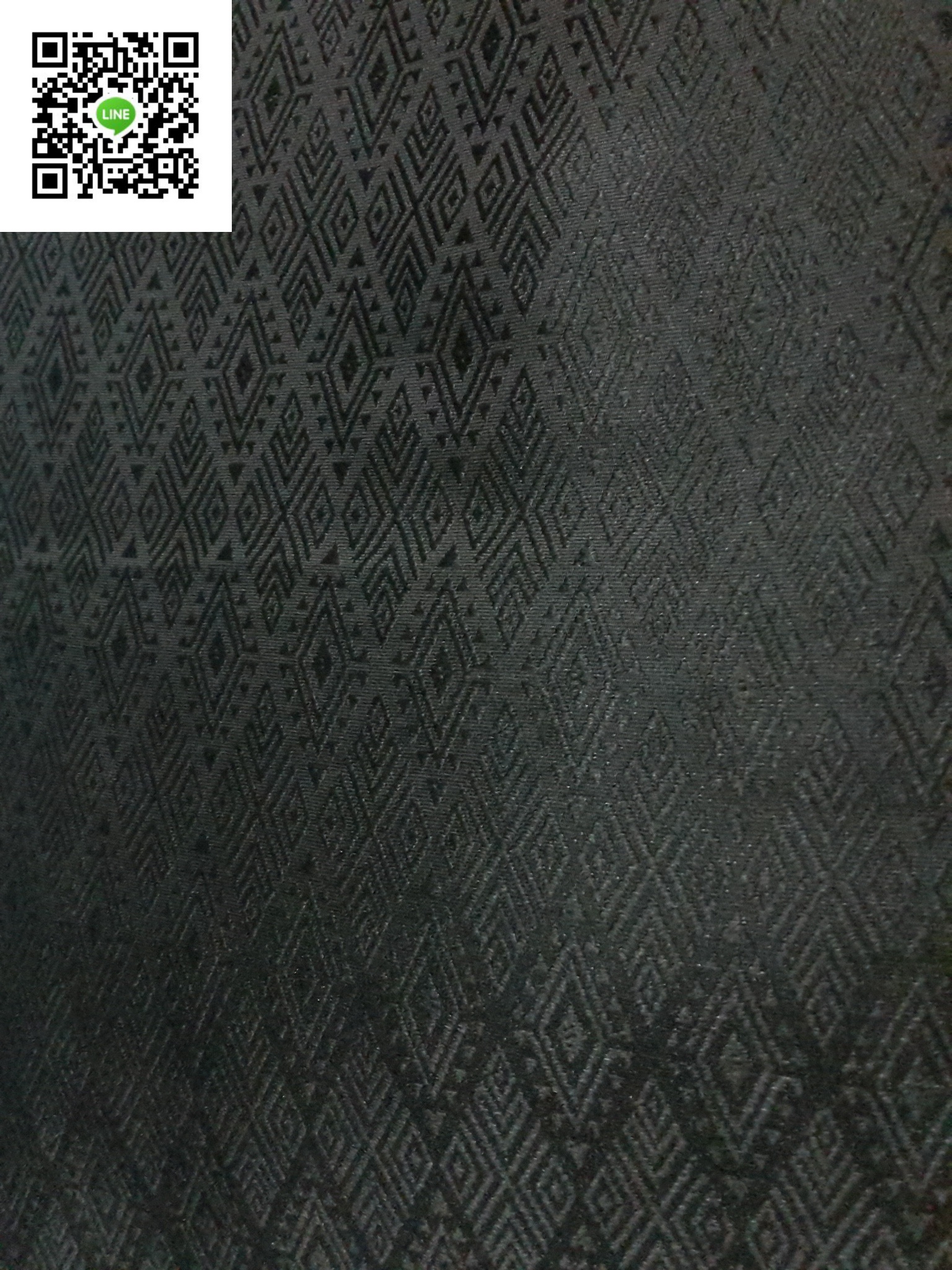 ผ้าถุงสำเร็จรูปสีดำ ผ้าถุงไหมลาวสำเร็จรูปตีนจกสีดำ แบบป้ายเลื่อนตะขอสีดำ