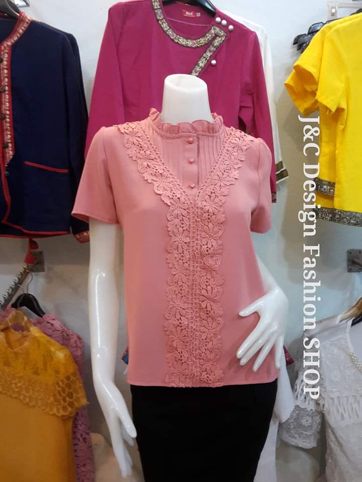 เสื้อชีฟองสไตน์เกาหลีพร้อมส่ง #เสื้อชีฟองแต่งเกล็ดระบายด้านหน้า #เสื้อทำงานเกาหลี #เสื้อสมัครงาน #ชุดสมัครงาน #เสื้อใส่กับผ้าถุง #เสื้อใส่กับผ้าซิ่น