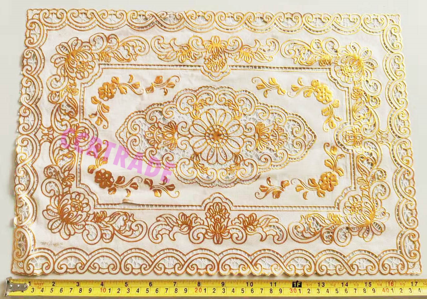 แผ่นรองจานลายหลุยส์ 2 ชิ้น(เหลี่ยม) 30x45 ซม.