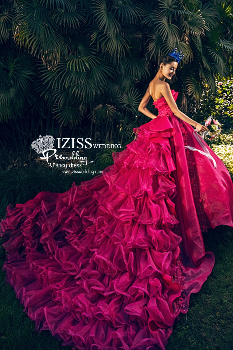 PW463- **พรีออเดอร์ค่ะ**ชุดแต่งงานแฟนซี ชุดเดรสสีชมพูม่วง ชุดถ่ายพรีเวดดิ้ง (prewedding dress) & ชุดแต่งงานแฟนซี (Fancy wedding dress) "ธีมสีชมพู ขาว"