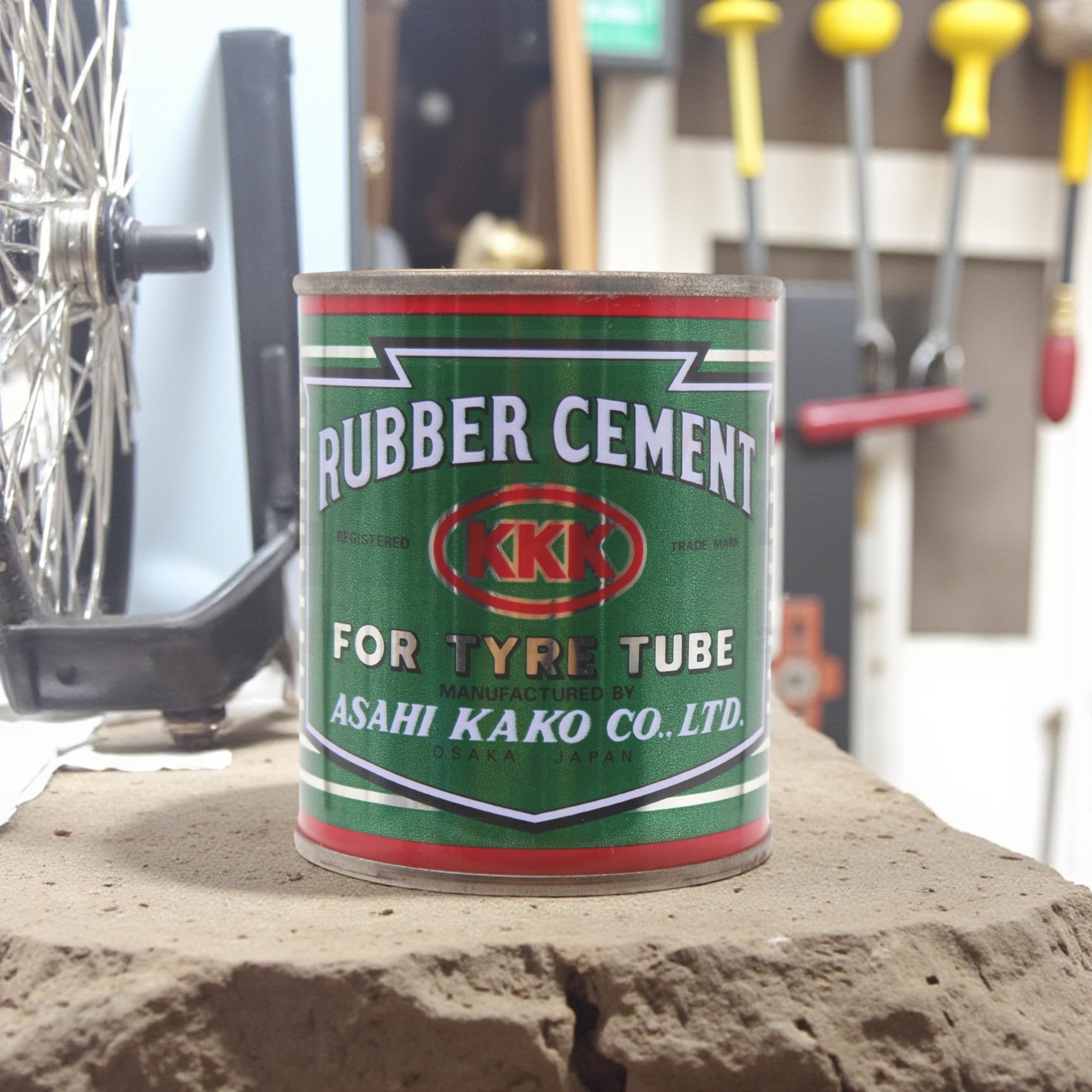 กาวสำหรับปะยางจักรยาน มอเตอร์ไซด์ รถยนต์ ขนาด 80 กรัม ยี่ห้อ KKK (3K)
