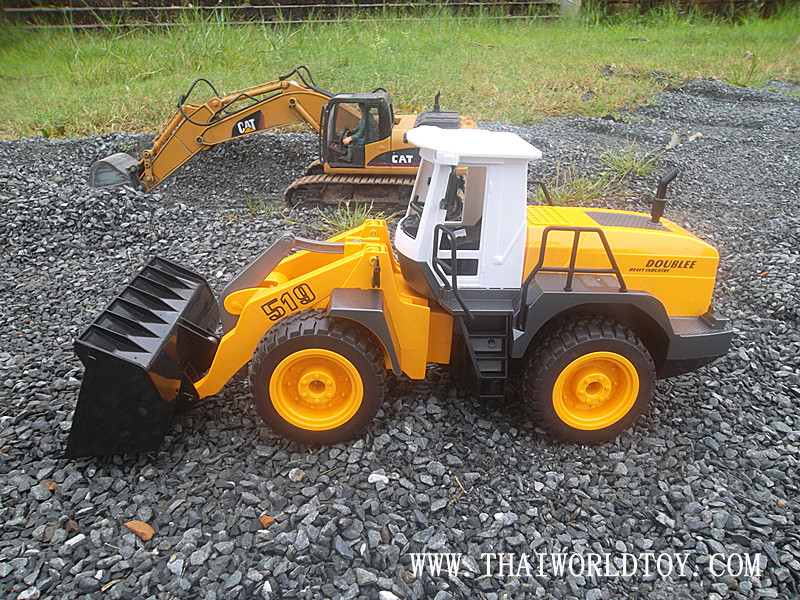 รถตักดินบังคับ CAT519
