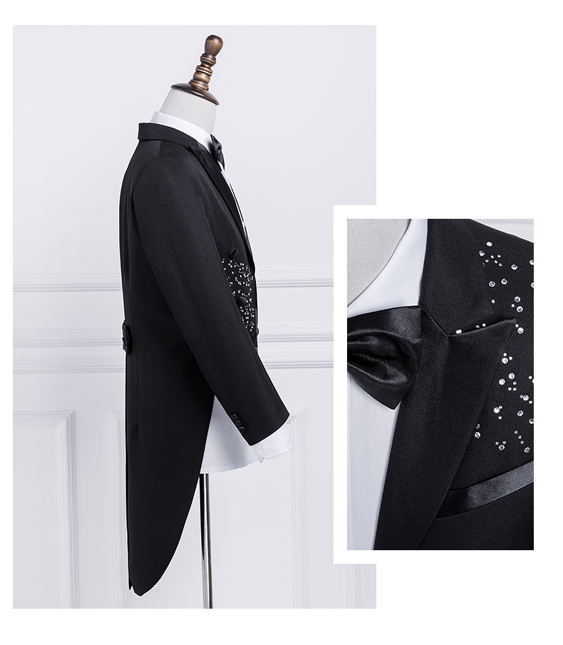 ST133- **พรีออเดอร์**สูททักสิโด้ผู้ชายสีขาว สูททักซิโด้สีดำ แขนยาว พร้อมแถบคาดเอว และกางเกง ชุดสูทเจ้าบ่าว สูทแฟนซี ถ่ายพรีเวดดิ้ง & ชุดแต่งงานแฟนซี (Fancy wedding dress) สูททักสิโด้ผู้ชายสีขาวและสีดำ