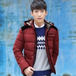 พร้อมส่ง เสื้อกันหนาว ผู้ชาย สีแดง มีฮู้ด ถอดได้ คอปก แขนยาว ใส่กันหนาว ใส่เที่ยว ใส่ไปต่างประเทศ แบบเท่