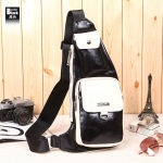 กระเป๋าคาดอก กระเป๋าคาดเอว พร้อมส่ง สีดำ กระเป๋าหนัง ใส่ของได้เยอะ มีกระเป๋าหน้า 4 ช่อง สายปรับได้ คาดอกได้ คาดเอวได้