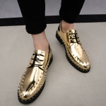 รองเท้าหนังแก้ว สีทอง หัวแหลม แต่งมุดแหลม เท่ห์มากๆ สวมใส่สบาย รองเท้าผู้ชายแฟชั่น