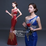 PW532 - **พรีออเดอร์มีสีแดงและสีน้ำเงินค่ะ** ชุดกี่เพ้าเลื่อมสีแดงแขนสั้นประดับลายดอกไม้ ชุดยกน้ำชา ชุดคู่ถ่ายพรีเวดดิ้ง (prewedding dress) & ชุดแต่งงานแฟนซี (Fancy wedding dress)ชายหญิง "ธีมสีแดง น้ำเงิน"