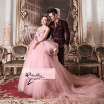 PW301 - **พรีออเดอร์ค่ะ** ชุดคู่ถ่ายพรีเวดดิ้ง (prewedding dress) & ชุดแต่งงานแฟนซี (Fancy wedding dress)ชายหญิง "ธีมสีชมพู น้ำตาล"