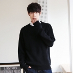 พร้อมส่ง เสื้อไหมพรมผู้ชาย สีดำ คอกลม แขนยาว ทรงOversize สเวตเตอร์ผู้ชาย ผ้าหนานุ่มใส่กันหนาว เสื้อไหมพรมกันหนาวผู้ชาย สไตล์เกาหลี