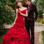 PW414- **พรีออเดอร์**ชุดคู่ถ่ายพรีเวดดิ้ง (prewedding dress) & ชุดแต่งงานแฟนซี (Fancy wedding dress)ชายหญิง "ธีมสีแดง"