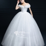 PW356 - **พรีออเดอร์สีขาวค่ะ** ชุดคู่ถ่ายพรีเวดดิ้ง (prewedding dress) & ชุดแต่งงานแฟนซี (Fancy wedding dress)ชายหญิง "ธีมสีเจ้าหญิงสีน้ำเงิน-เจ้าชายชุดสีขาวฟ้า"