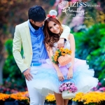 PW241 - **พร้อมส่งทั้งเซ็ท** ชุดคู่ถ่ายพรีเวดดิ้ง (prewedding dress) & ชุดแต่งงานแฟนซี (Fancy wedding dress)ชายหญิง "ธีมสีฟ้า-เหลือง"