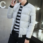 พร้อมส่ง เสื้อแจ็คเก็ตกันหนาวผู้ชาย สีขาว ซิปหน้า แต่งซิปกระเป๋าด้านแขนซ้าย เสื้อกันหนาวผู้ชาย