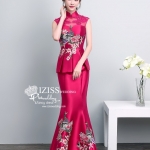 PW517- **พรีออเดอร์สีชมพู**ชุดกี่เพ้าสีชมพูหางปลา จับจีบช่วงเอว ประดับดอกซากุระและนกยูง ชุดยกน้ำชา ชุดถ่ายพรีเวดดิ้ง (prewedding dress) & ชุดแต่งงานแฟนซี (Fancy wedding dress) "ธีมสีชมพู"