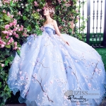 PW470- **พร้อมส่ง**ชุดแต่งงานแฟนซี ชุดเดรสสีม่วง ชุดยกน้ำชา ชุดถ่ายพรีเวดดิ้ง (prewedding dress) & ชุดแต่งงานแฟนซี (Fancy wedding dress) "ธีมสีม่วง ชมพู"