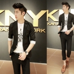 เสื้อสูทพร้อมส่ง เสื้อสูทแฟชั่นผู้ชาย สีดำ แขน 7 ส่วน กระดุม 1 เม็ด แต่งปลายแขน ใส่ออกงานได้ ใส่ทำงานได้ ใส่เที่ยวได้