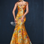 PW528 - **พรีออเดอร์มีแดงกับทองค่ะ** ชุดกี่เพ้าสีองทองลายมังกรแขนสั้นประดับเพชรพลอย ชุดยกน้ำชา ชุดคู่ถ่ายพรีเวดดิ้ง (prewedding dress) & ชุดแต่งงานแฟนซี (Fancy wedding dress)ชายหญิง "ธีมสีทอง"