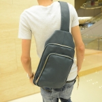 กระเป๋าแฟชั่น กระเป๋าคาดอก พร้อมส่ง หนังสีฟ้า ขนาดกลาง ปรับสายได้ ช่องใส่ของ 2 ซิป