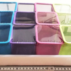 ที่ใส่ปากกาเหล็ก (เหลี่ยม) ถาด 8x10 ซม.