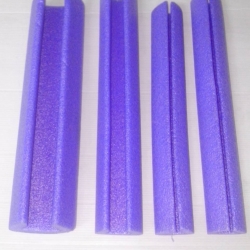 รางโฟมรูปตัวU(U profile)ใช้หุ้มขอบสิ่งของต่างๆเช่น กระเบื้อง กระจก บานประตู หน้าต่าง เฟอร์นิเจอร์ ๆลๆ