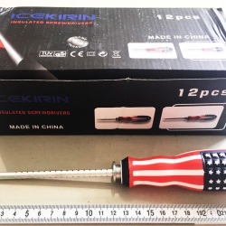 ไขควงปรับระดับหัวบวก,ลบ ลายธงชาติ 25 ซม.