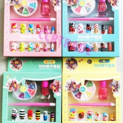 ชุดเล็บปลอมกล่องพาสเทล 11x16 ซม.(1x20)