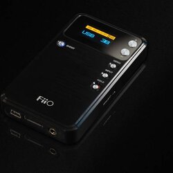 FiiO E17 Alpen Amplifier + USB DAC