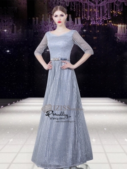 T013 **พรีออเดอร์เดรสชุด glitter สีเทาเงิน**ชุดราตรียาวเลื่อมสีเทาเงินทั้งชุด แขนสั้น เล่นดีเทลซีทรูช่วงแขน เนื้อผ้าโปร่งสลับ glitter แถบลงสีเทาเงิน เข้ารูป สวยงามหรูหราไฮโซมากๆ ค่ะ