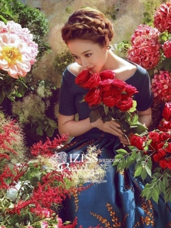 PW563- **พรีออเดอร์ค่ะ**ชุดคู่ถ่ายพรีเวดดิ้ง (prewedding dress) & ชุดแต่งงานแฟนซี (Fancy wedding dress)ชายหญิง "ธีมสีน้ำเงินฟ้า"