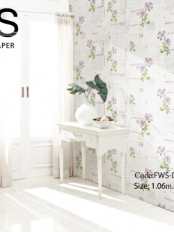 วอลเปเปอร์ลายดอกไม้สีม่วงมีใบไม้อยู่บนจ่าหน้าซอง FWS-D67W