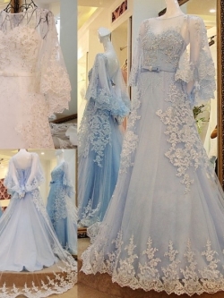 BRL083 **พรีออเดอร์สีฟ้าและสีขาว**ชุดแต่งงานหรูหราประดับดอกไม้ผสมเพชรและคริสตัล สวยงามดุจเจ้าหญิง