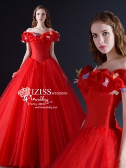PW425 - **พรีออเดอร์ซิลเดอเรลล่าสีแดงค่ะ** ชุดคู่ถ่ายพรีเวดดิ้ง (prewedding dress) & ชุดแต่งงานแฟนซี (Fancy wedding dress)ชายหญิง "ธีมสีแดง"