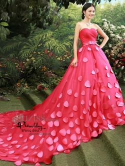 PW355 - **พรีออเดอร์ค่ะ** ชุดคู่ถ่ายพรีเวดดิ้ง (prewedding dress) & ชุดแต่งงานแฟนซี (Fancy wedding dress)ชายหญิง "ธีมสีชมพูอมแดง"