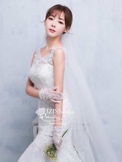 BR234 **พรีออเดอร์**ชุดแต่งงาน&ชุดเจ้าสาวแบบหางปลายาวสีขาวเกรดพรีเมี่ยม เปิดไหล่ มีแขน หรูหราน่ารัก สวยโดดเด่นไม่ซ้ำใคร