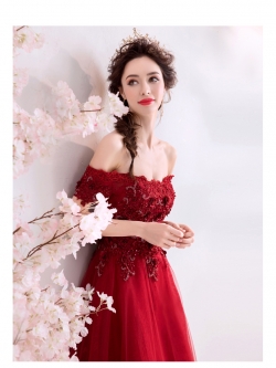 DL106 **พรีออเดอร์** ชุดออกงานสีแดง ชุดราตรี เดรสยาวออกงาน (Night party dresses) ชุดไปงานแต่งงานสวยๆ "ธีมสีแดง"