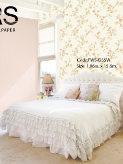 วอลเปเปอร์ลายดอกไม้เล็กๆเลื้อยมีกลิตเตอร์ พื้นลายผ้าสีขาวมุก FWS-D35W