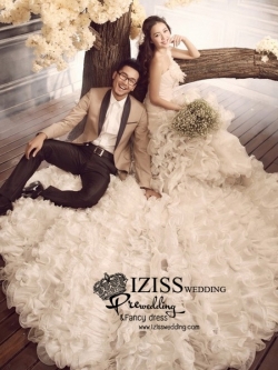 PW353-**พร้อมส่งชุดผู้หญิงค่ะ**ชุดคู่ถ่ายพรีเวดดิ้ง (prewedding dress) & ชุดแต่งงานแฟนซี (Fancy wedding dress)ชายหญิง "ธีมสีขาว-น้ำตาล"