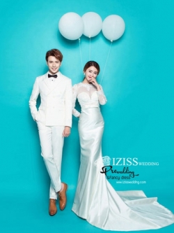 PW568- **พรีออเดอร์ค่ะ**ชุดคู่ถ่ายพรีเวดดิ้ง (prewedding dress) & ชุดแต่งงานแฟนซี (Fancy wedding dress)ชายหญิง "ธีมสีขาว"