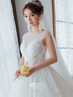 BR352 **พรีออเดอร์**ชุดแต่งงาน&ชุดเจ้าสาวแบบยาวอลังการ สีขาวเกรดพรีเมี่ยม หรูหราน่ารัก สวยโดดเด่นไม่ซ้ำใคร