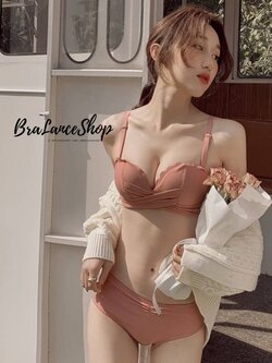 BLS✿1799 Setบรา+กกน. ชุดชั้นในแฟชั่น สไตล์ล๊อคกิ้งบรา เสริมแถบซิลิโคนล๊อคกันหลุด มีสายล๊อคหลังแถมฟรี