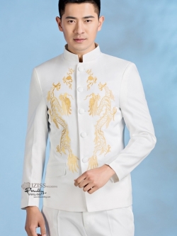 ST083 **พรีออเดอร์**สูทจีนผู้ชายสีขาวแขนยาวปักลายมังกรคู่สีทอง ติดกระดุมสีขาว พร้อมกางเกงสีขาวขาสอบ ชุดสูทเจ้าบ่าว สูทแฟนซี ถ่ายพรีเวดดิ้ง & ชุดแต่งงานแฟนซี (Fancy wedding dress) สูทผู้ชายสีขาว