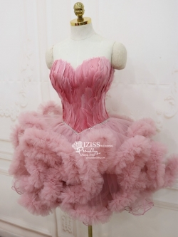 PW549- **พร้อมส่งสีชมพู พรีสีดำ สีขาวค่ะ**ชุดคู่ถ่ายพรีเวดดิ้ง (prewedding dress) & ชุดแต่งงานแฟนซี (Fancy wedding dress)ชายหญิง "ธีมสีชมพู"