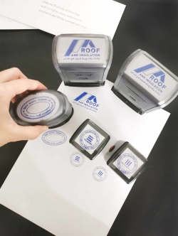 ตรายางบริษัทแบบหมึกในตัว