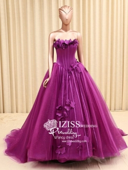 RM012 **งานตัดเกรด A**พรีออเดอร์ชุดราตรีหรูหรา ชุดแต่งงาน ชุดพรีเวดดิ้งสั่งตัดได้ค่ะ งานเกรดพรีเมี่ยม ตัดเย็บปราณีต สวมใส่สวยงามดุจเจ้าหญิง