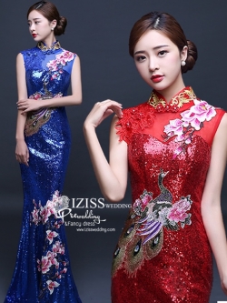 PW494 - **พรีออเดอร์** ชุดกี่เพ้าสีน้ำเงินเลื่อม ชุดคู่ถ่ายพรีเวดดิ้ง (prewedding dress) & ชุดแต่งงานแฟนซี (Fancy wedding dress)ชายหญิง "ธีมสีน้ำเงิน"